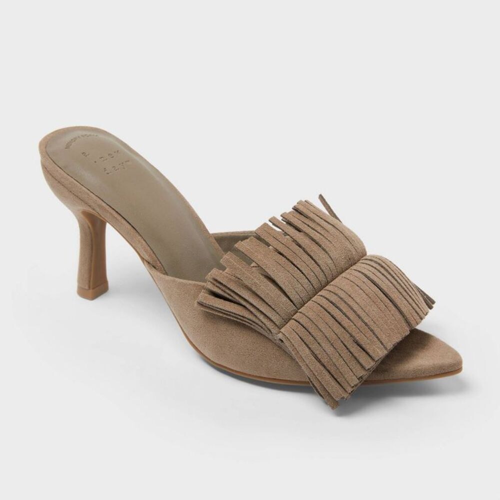 Women’s Lyra Heels with Memory Foam Insole – A New Day Taupe 8